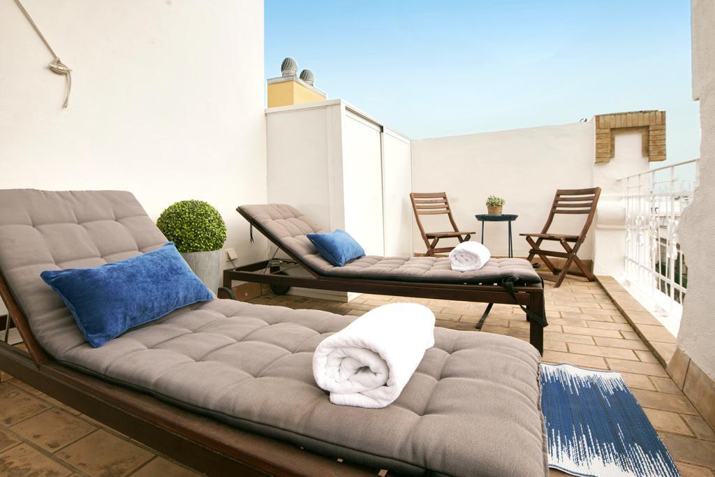 Singular Peral Apartment Seville Exterior photo